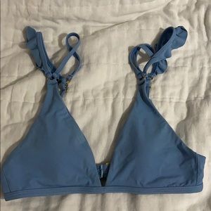 Ruffle shoulder L*space bikini top (periwinkle)